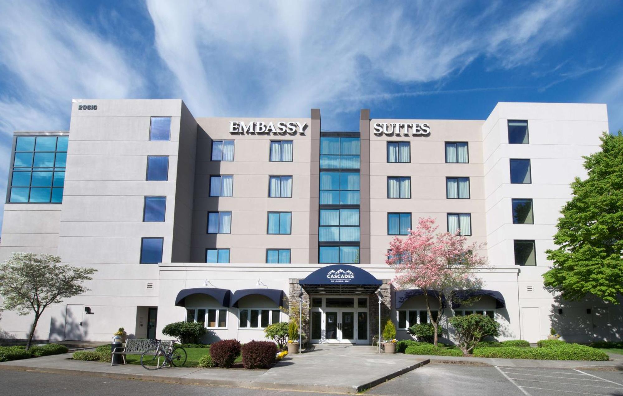 Embassy Suites By Hilton Seattle North Lynnwood Exterior photo